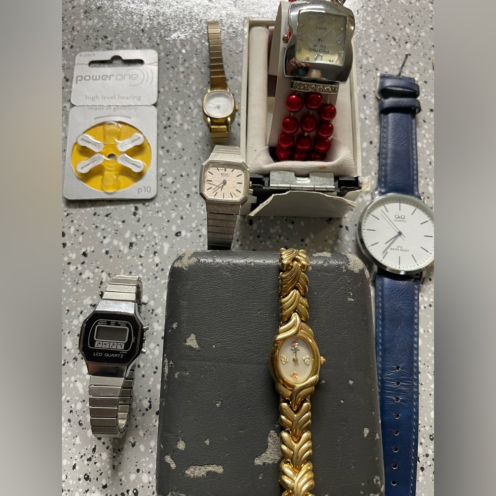 Mix lot of men’s and Jewelry! With some gold! Won’t last! !!